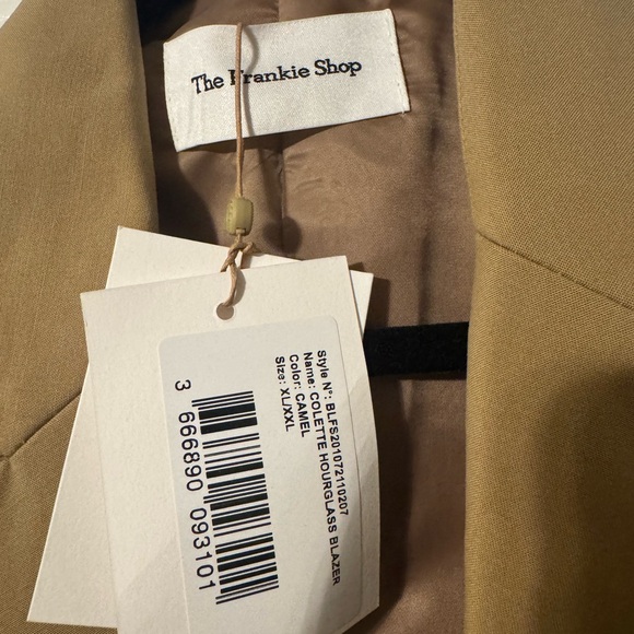 The Frankie Shop Hourglass Camel Blazer - Picture 3 of 4